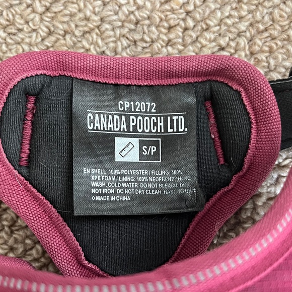 Canada Pooch Complete Control Dog Harness, Plum, Small - Picture 2 of 6